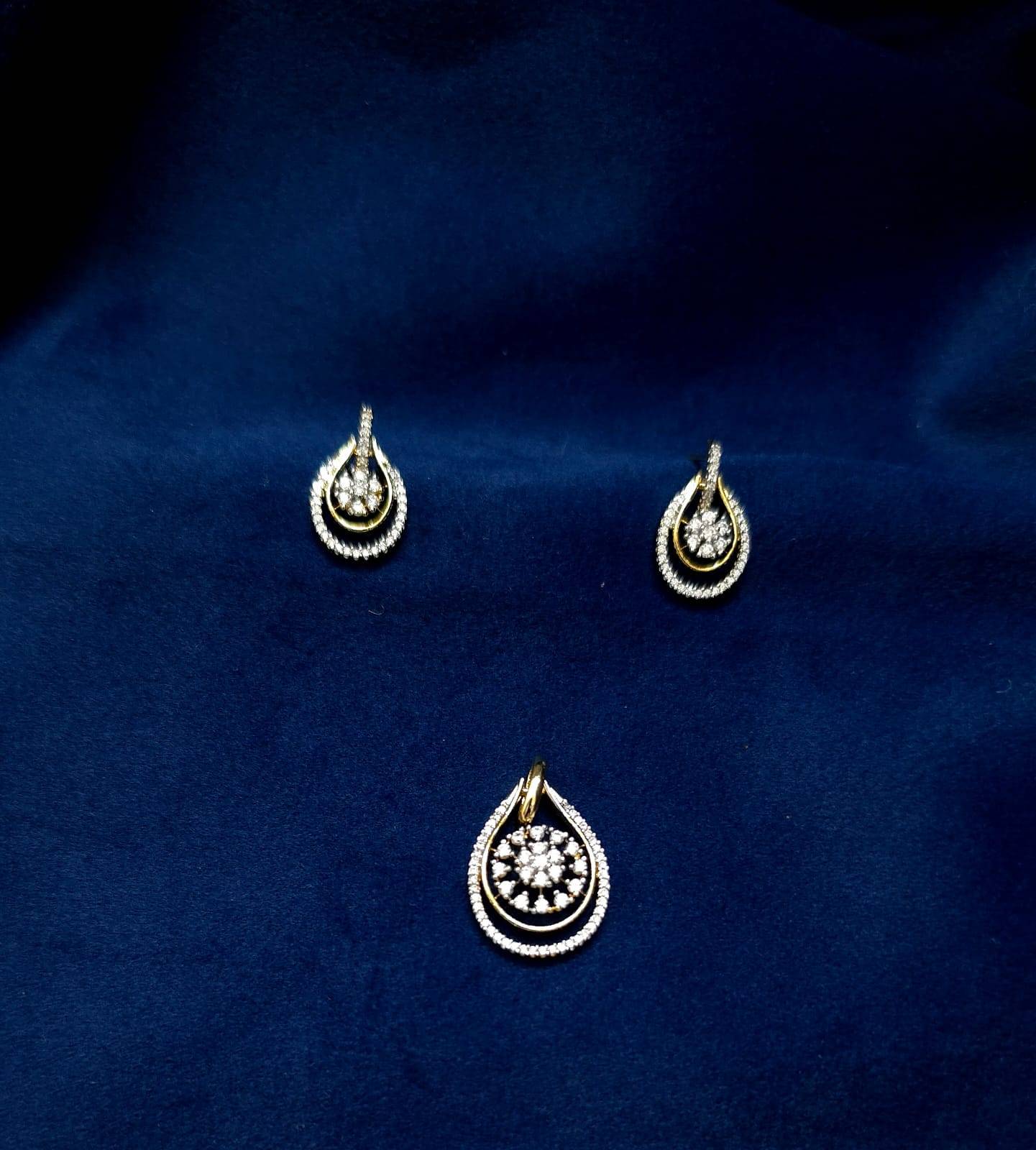 Diamond Lookalike Pendant Set- Large-Design 4